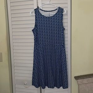 Women’s geometric mini dress.